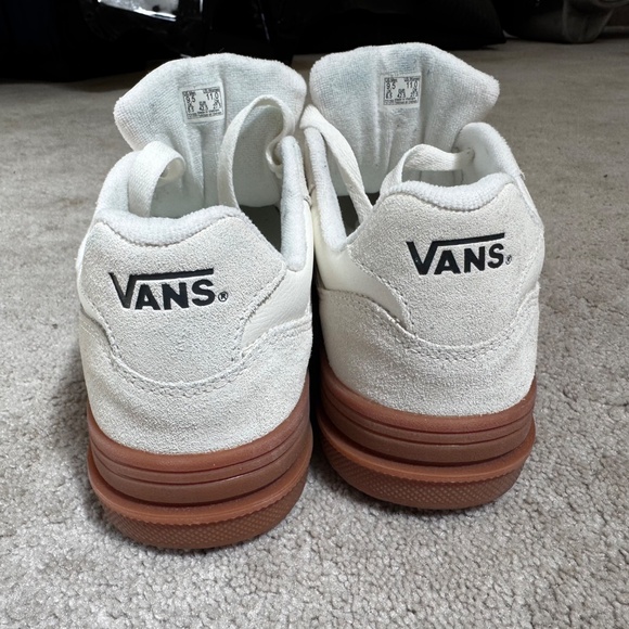 Vans Upland Sneaker - Men's 9.5M - Cream and Gum Sole - Picture 3 of 5